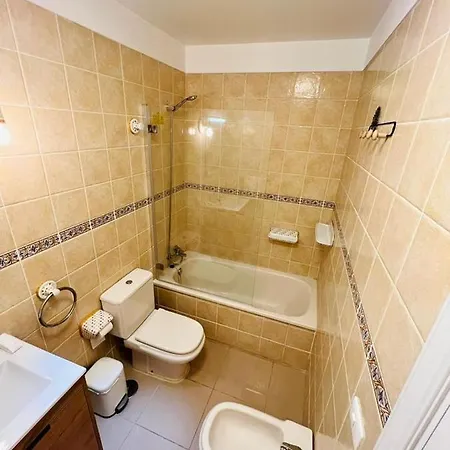 Volcano Views & Wifi