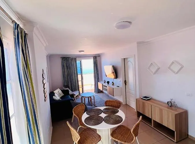 Volcano Views & Wifi Апартаменты *