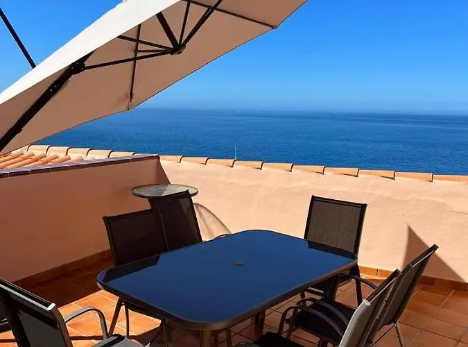 Volcano Views & Wifi *